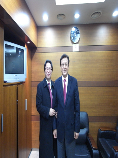 110407_signbi124347.JPG